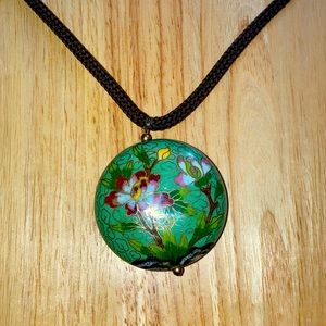 Vintage style glass hand painted flower rope necklace